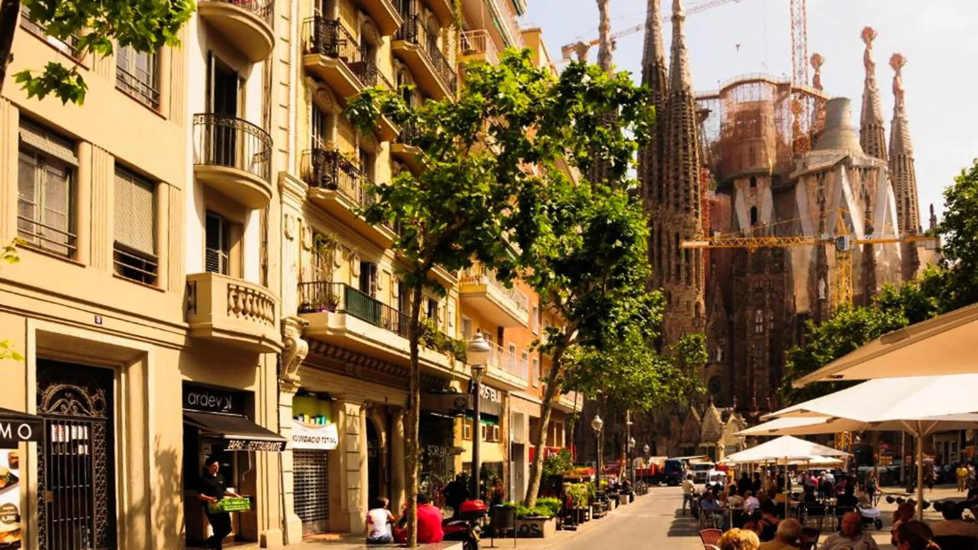 Апартаменты Gaudi Sagrada Familia Барселона Испания