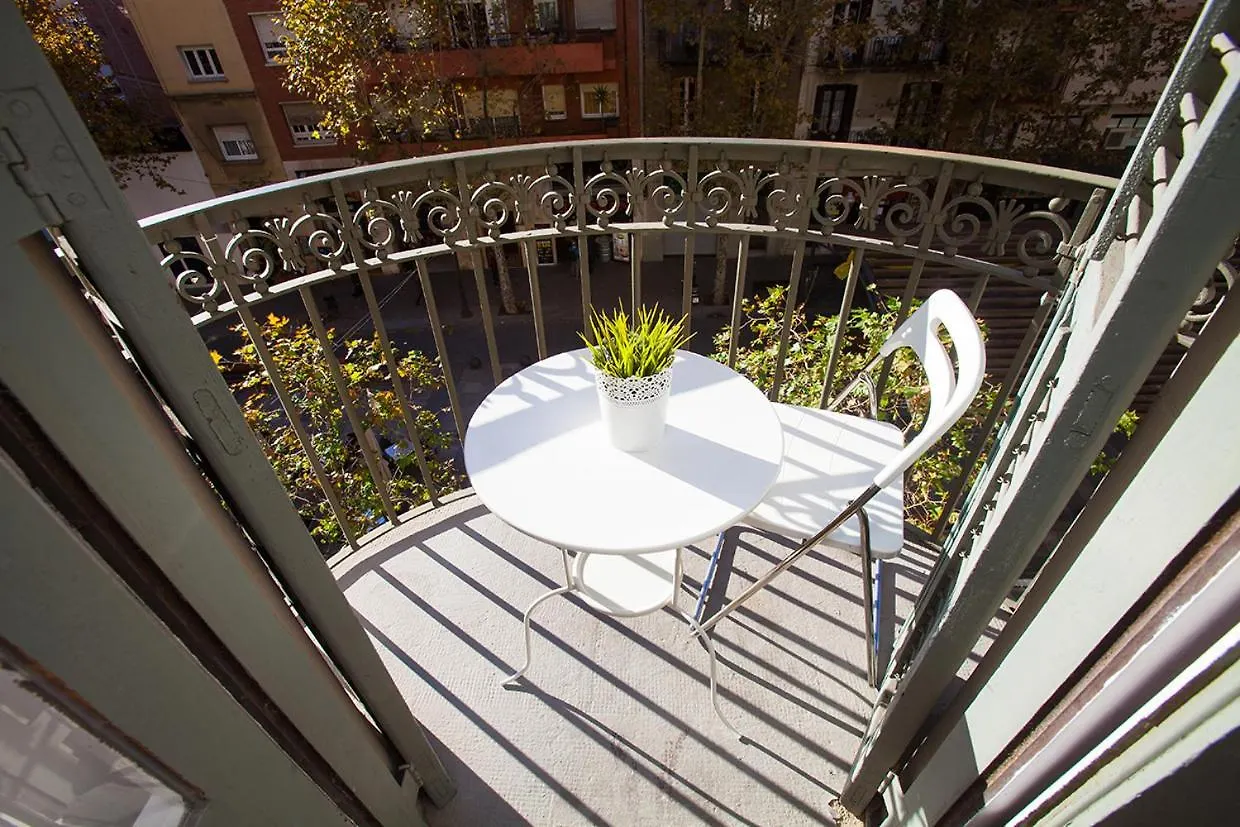 Apartament Gaudi Sagrada Familia Barcelona