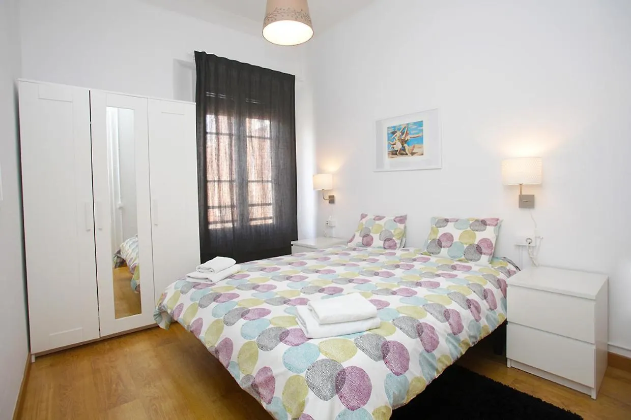 Apartament Gaudi Sagrada Familia Barcelona Hiszpania