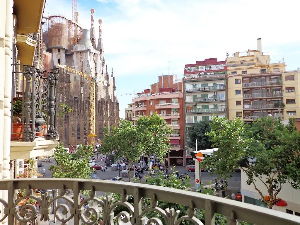 Apartament Gaudi Sagrada Familia Barcelona